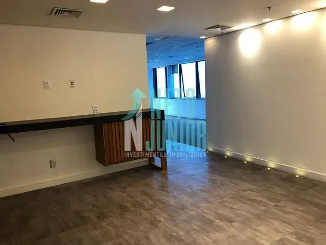 Conjunto com 156m², para alugar, no bairro Jardim Paulistano em São Paulo