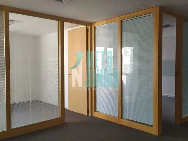Conjunto com 467m², para alugar, no bairro Moema em São Paulo