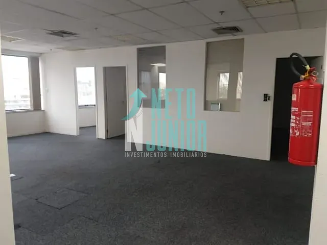 Conjunto com 158m², à venda ou para alugar, no bairro Vila Olímpia em São Paulo