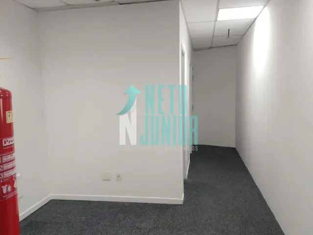 Conjunto com 158m², à venda ou para alugar, no bairro Vila Olímpia em São Paulo