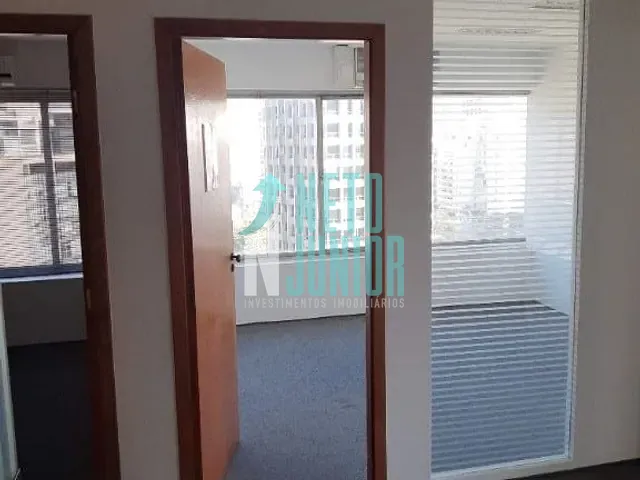 Conjunto com 210m², à venda ou para alugar, no bairro Itaim Bibi em São Paulo