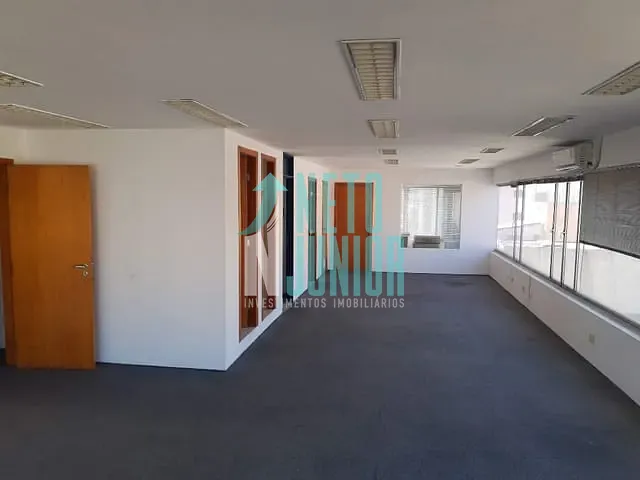 Conjunto com 210m², à venda ou para alugar, no bairro Itaim Bibi em São Paulo