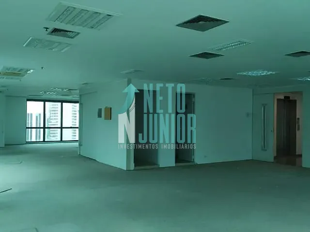 Conjunto com 120m², à venda ou para alugar, no bairro Moema em São Paulo