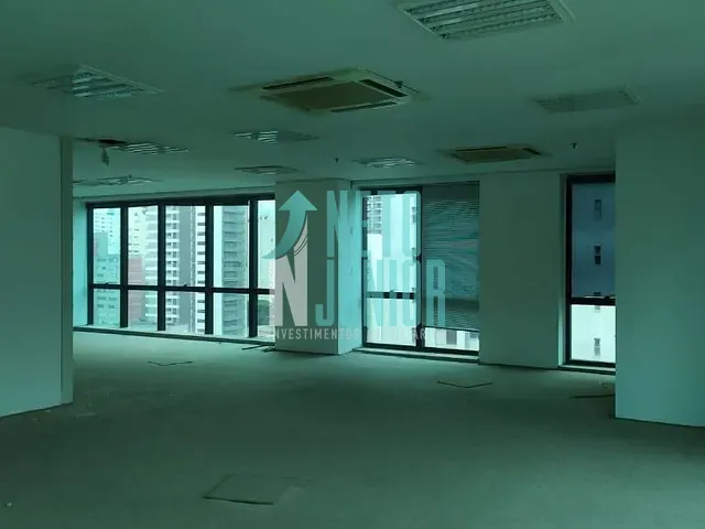 Conjunto com 120m², à venda ou para alugar, no bairro Moema em São Paulo