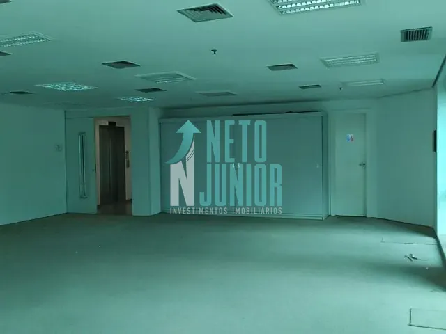 Conjunto com 120m², à venda ou para alugar, no bairro Moema em São Paulo