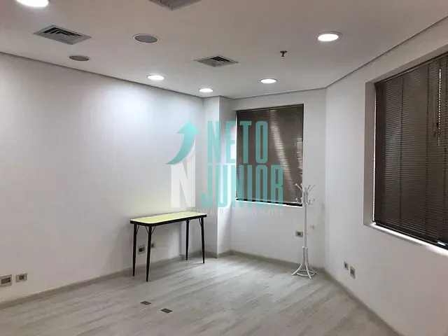 Conjunto com 84m², para alugar, no bairro Cidade Monções em São Paulo