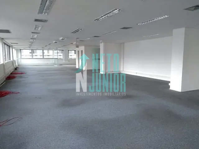 Conjunto com 550m², à venda ou para alugar, no bairro Centro em São Paulo