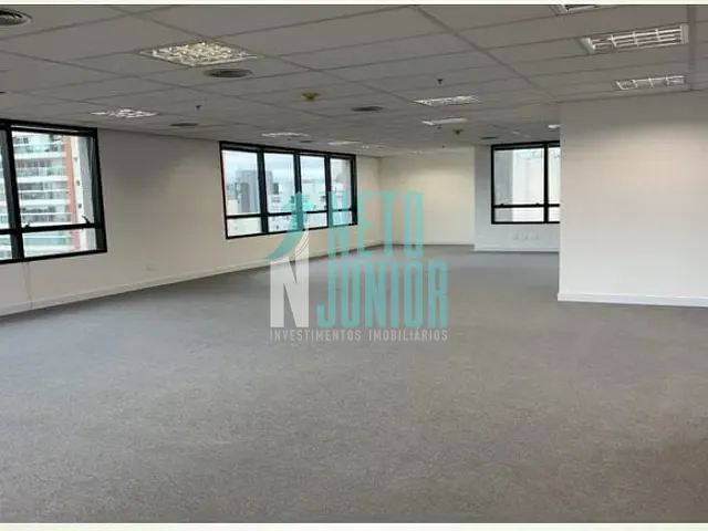 Conjunto com 222m², para alugar, no bairro Vila Olímpia em São Paulo