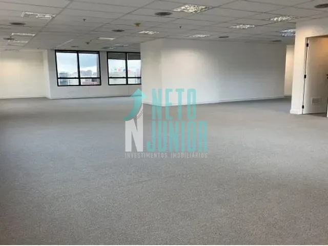 Conjunto com 222m², para alugar, no bairro Vila Olímpia em São Paulo