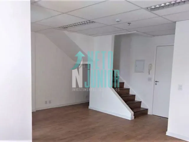 Conjunto com 72m², à venda ou para alugar, no bairro Moema em São Paulo