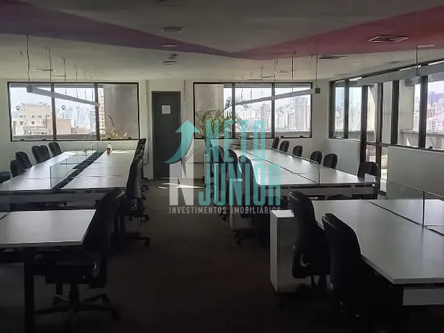 Conjunto com 366m², para alugar, no bairro Itaim Bibi em São Paulo