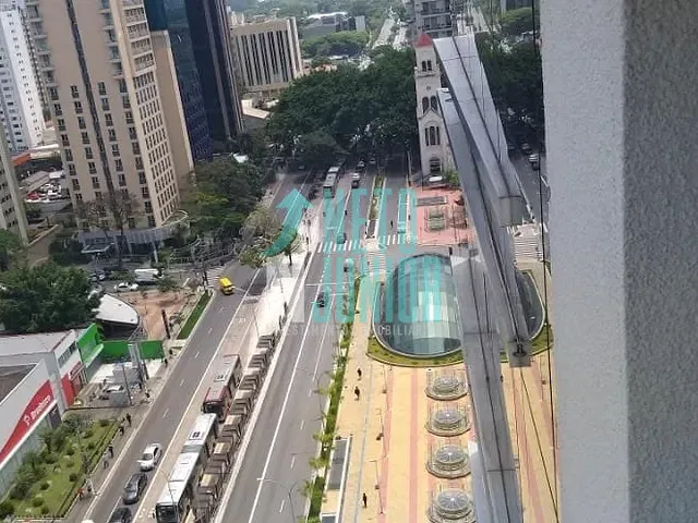 Conjunto com 109m², para alugar, no bairro Moema em São Paulo