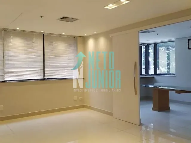 Conjunto com 100m², para alugar, no bairro Indianópolis em São Paulo