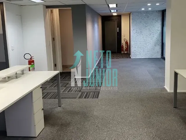 Conjunto com 130m², à venda, no bairro Indianópolis em São Paulo