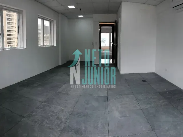 Conjunto comercial com 35m², para alugar, no bairro Brooklin em São Paulo