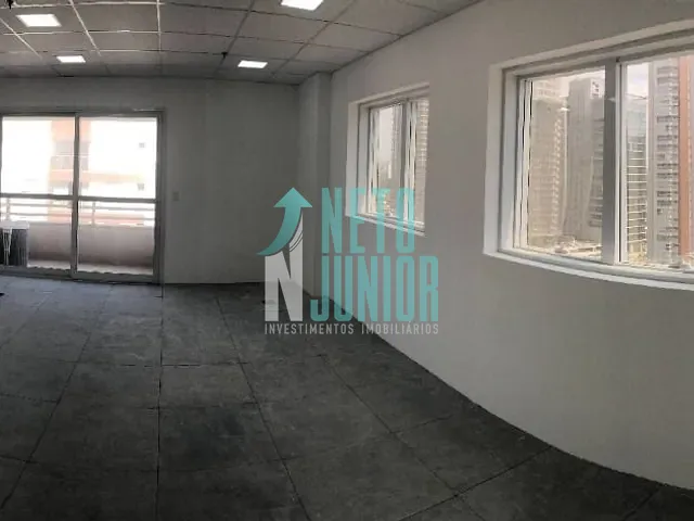 Conjunto comercial com 100m², para alugar, no bairro Brooklin em São Paulo