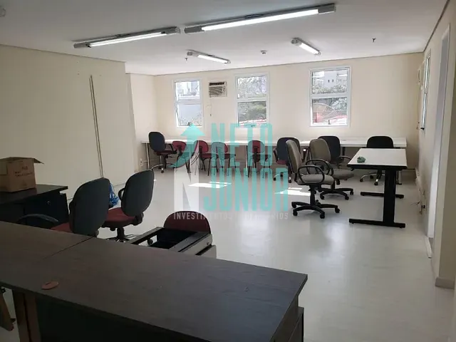 Conjunto com 55m², para alugar, no bairro Campo Belo em São Paulo