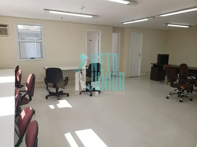 Conjunto com 55m², para alugar, no bairro Campo Belo em São Paulo