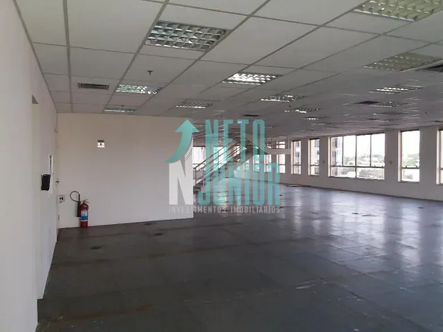 Conjunto com 362m², para alugar, no bairro Chácara Santo Antônio em São Paulo