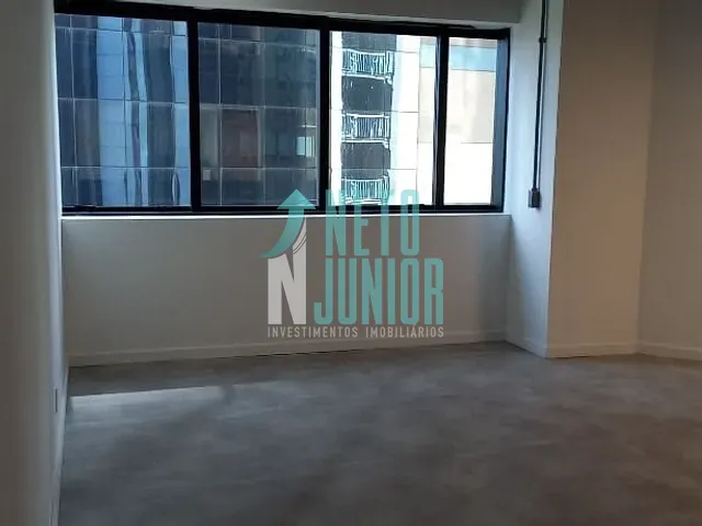 Conjunto com 92m², à venda ou para alugar, no bairro Itaim Bibi em São Paulo