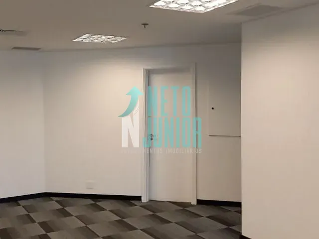 Conjunto com 94m², para alugar, no bairro Itaim Bibi em São Paulo