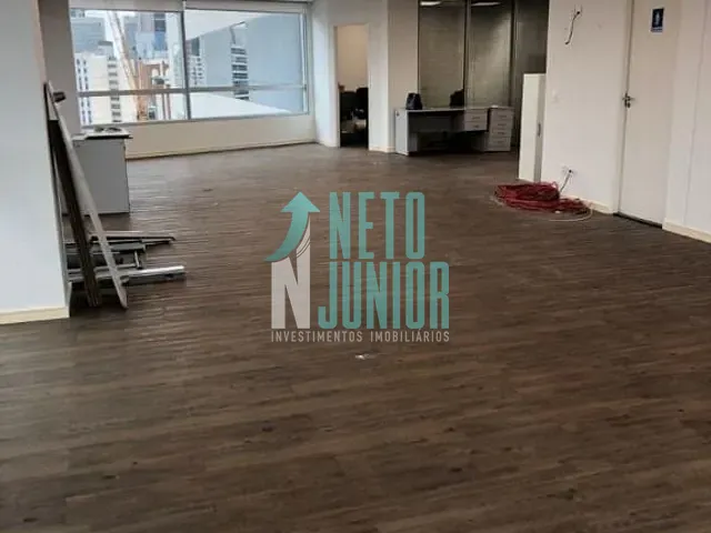 Conjunto com 203m², à venda, no bairro Pinheiros em São Paulo