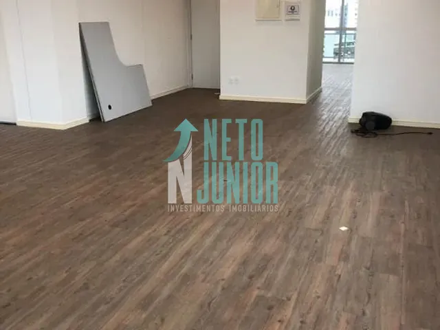 Conjunto com 203m², à venda, no bairro Pinheiros em São Paulo