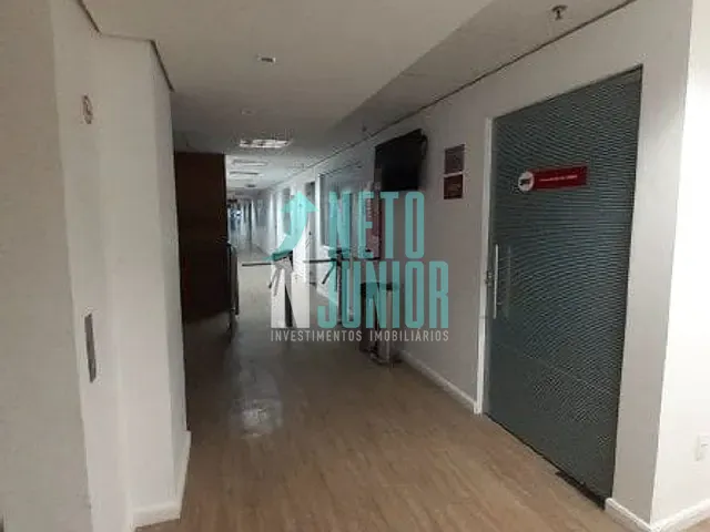 Conjunto com 1413m², para alugar, no bairro Lapa de Baixo em São Paulo