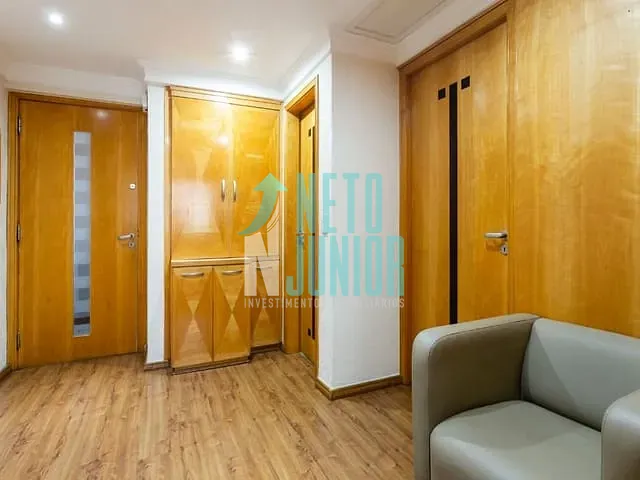 Conjunto com 37m², para alugar, no bairro Vila Nova Conceição em São Paulo