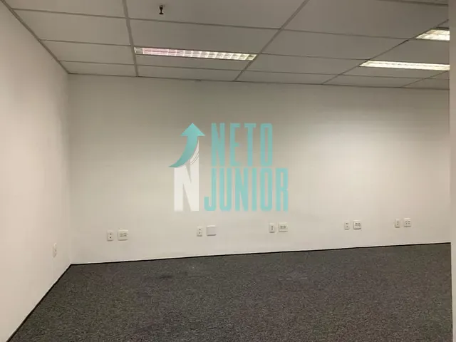 Conjunto com 76m², para alugar, no bairro Indianópolis em São Paulo