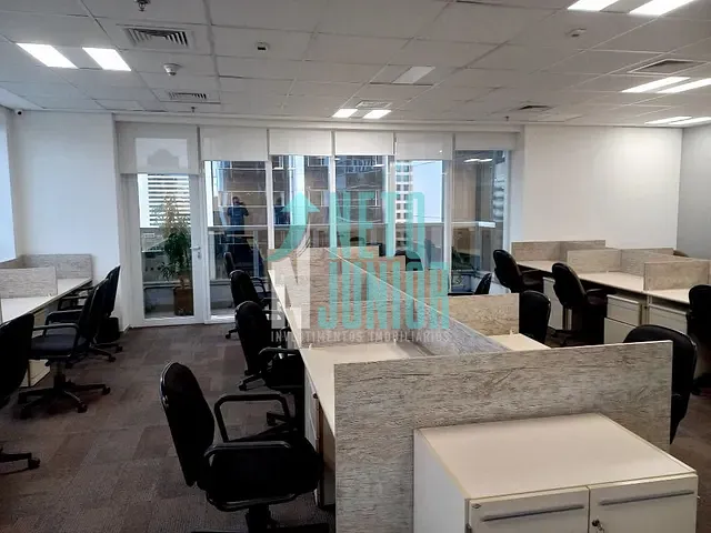 Conjunto com 200m², para alugar, no bairro Jardim das Acácias em São Paulo