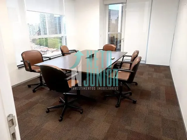 Conjunto com 200m², para alugar, no bairro Jardim das Acácias em São Paulo