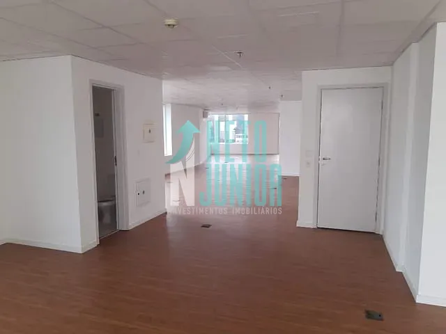 Conjunto comercial com 238m², à venda ou para alugar, no bairro Liberdade em São Paulo