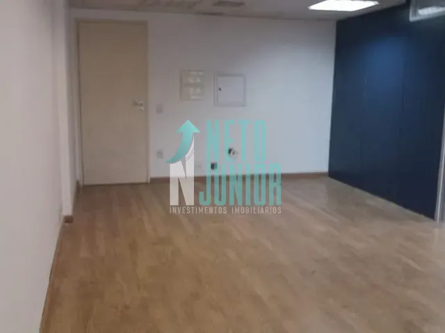 Conjunto com 60m², à venda, no bairro Várzea da Barra Funda em São Paulo