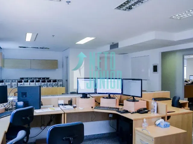 Conjunto com 300m², à venda ou para alugar, no bairro Pinheiros em São Paulo