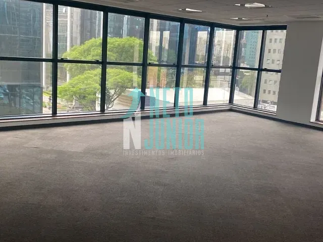 Conjunto com 230m², para alugar, no bairro Vila Olímpia em São Paulo