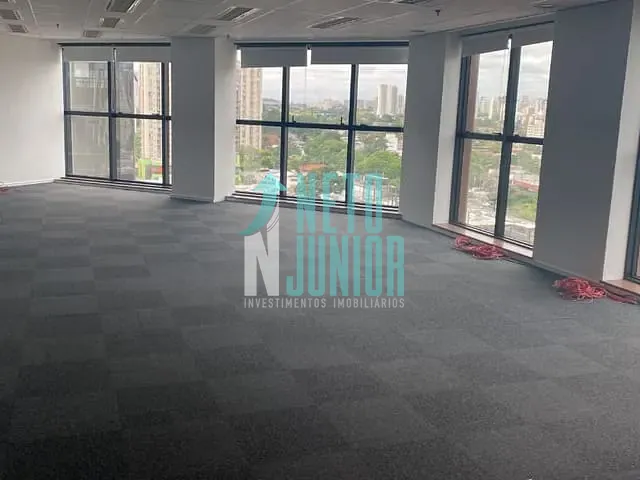 Conjunto com 230m², para alugar, no bairro Vila Olímpia em São Paulo