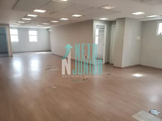 Conjunto com 223m², para alugar, no bairro Brooklin Paulista em São Paulo