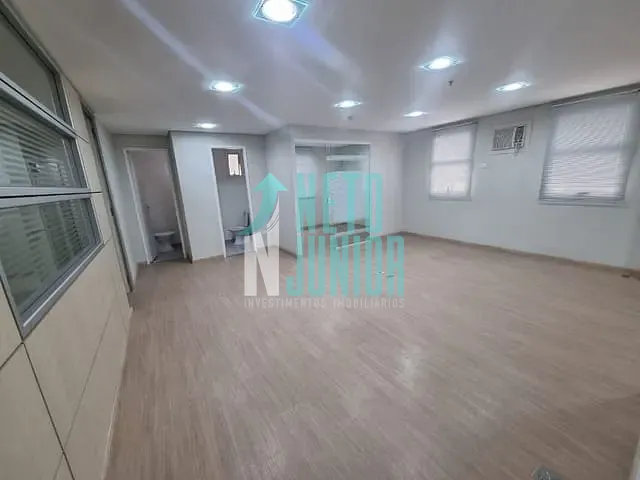 Conjunto com 135m², para alugar, no bairro Brooklin Paulista em São Paulo