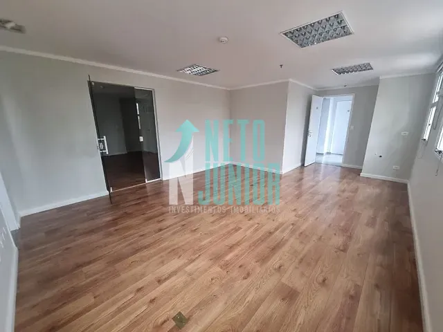Conjunto com 60m², para alugar, no bairro Brooklin Paulista em São Paulo