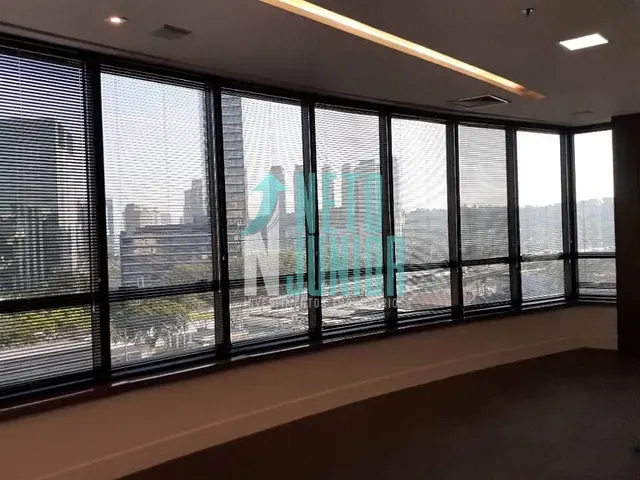 Conjunto com 299m², para alugar, no bairro Vila Olímpia em São Paulo
