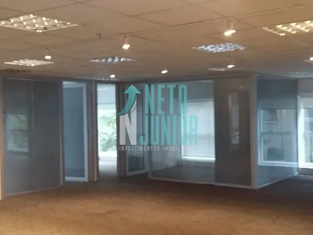 Conjunto com 230m², para alugar, no bairro Itaim Bibi em São Paulo