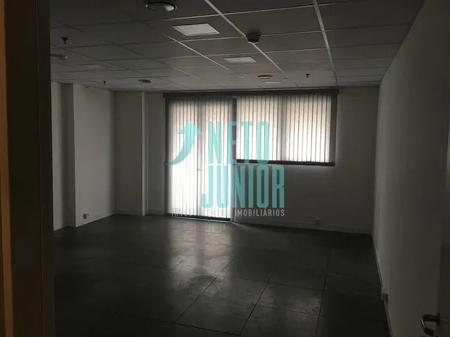 Conjunto com 40m², para alugar, no bairro Santo Amaro em São Paulo