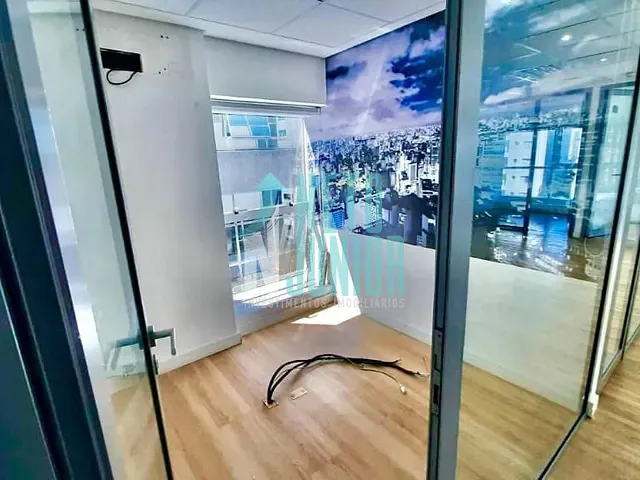 Conjunto com 230m², para alugar, no bairro Itaim Bibi em São Paulo