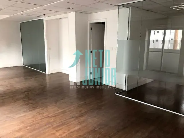 Conjunto com 232m², para alugar, no bairro Vila Olímpia em São Paulo