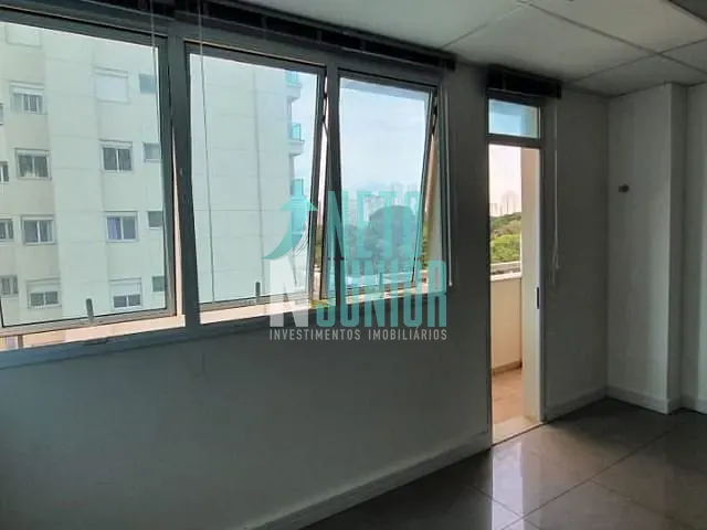 Conjunto com 32m², à venda ou para alugar, no bairro Brooklin em São Paulo