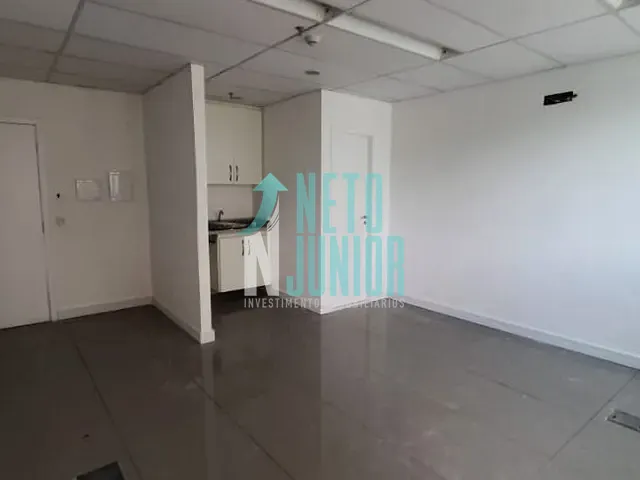 Conjunto com 32m², à venda ou para alugar, no bairro Brooklin em São Paulo