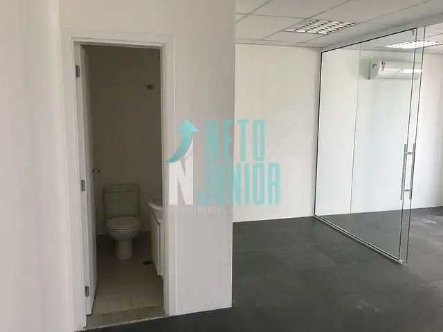 Conjunto com 123m², para alugar, no bairro Vila Gertrudes em São Paulo