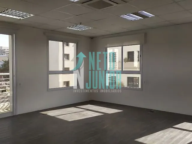 Conjunto com 118m², para alugar, no bairro Jardins em São Paulo