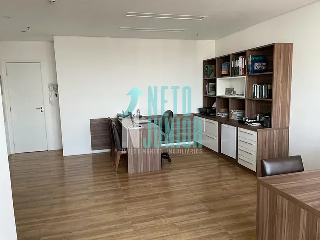 Conjunto com 44m², para alugar, no bairro Chácara Santo Antônio em São Paulo